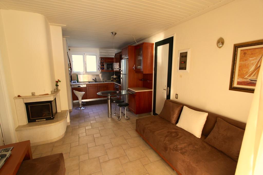Corfu Glyfada Menigos Beach Apartments Kültér fotó