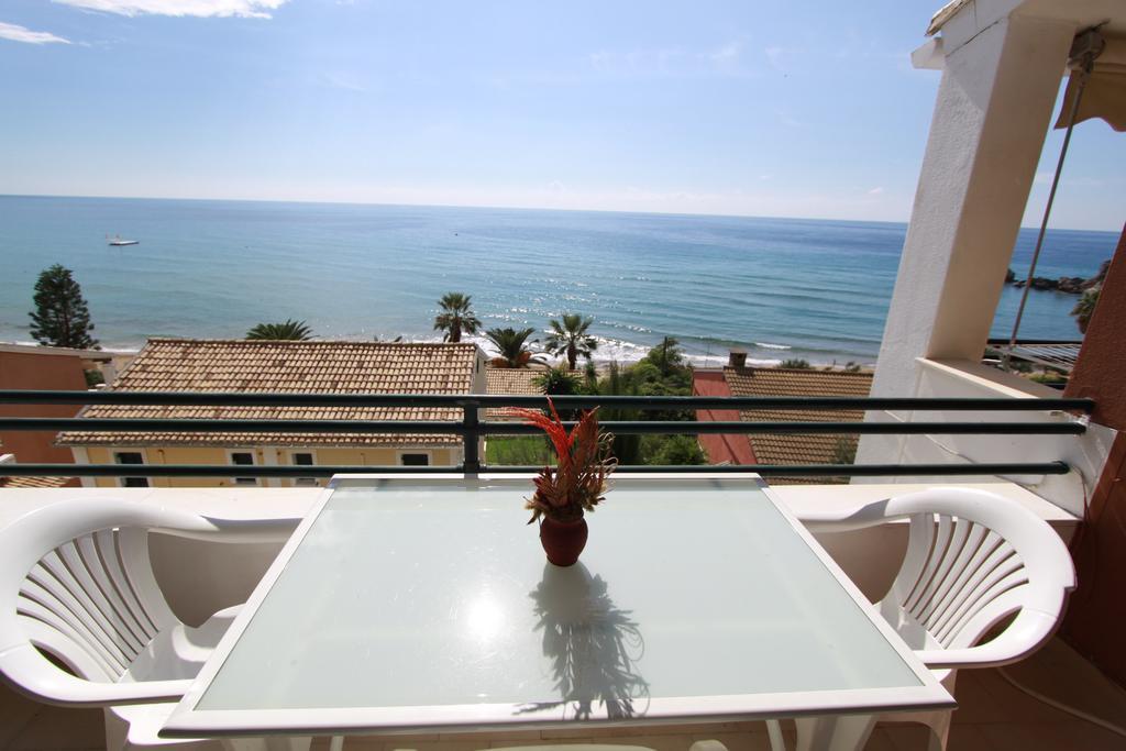 Corfu Glyfada Menigos Beach Apartments Kültér fotó