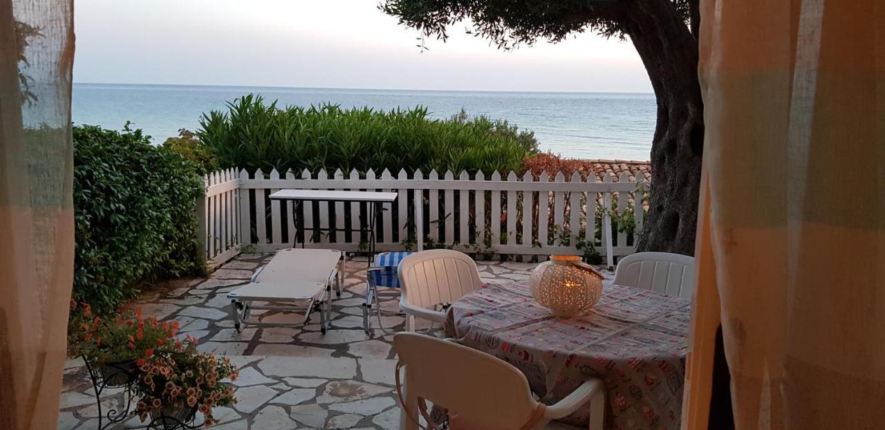 Corfu Glyfada Menigos Beach Apartments Kültér fotó